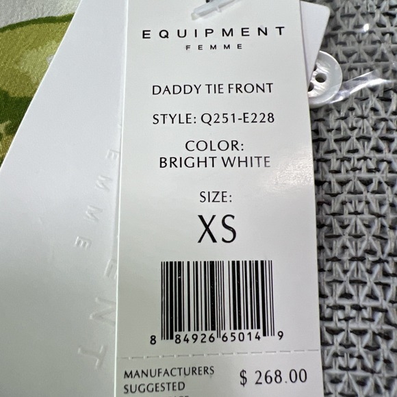 Equipment Femme Lemon Strawberry Roses Print Silk Button Front Blouse Size XS - Picture 9 of 11